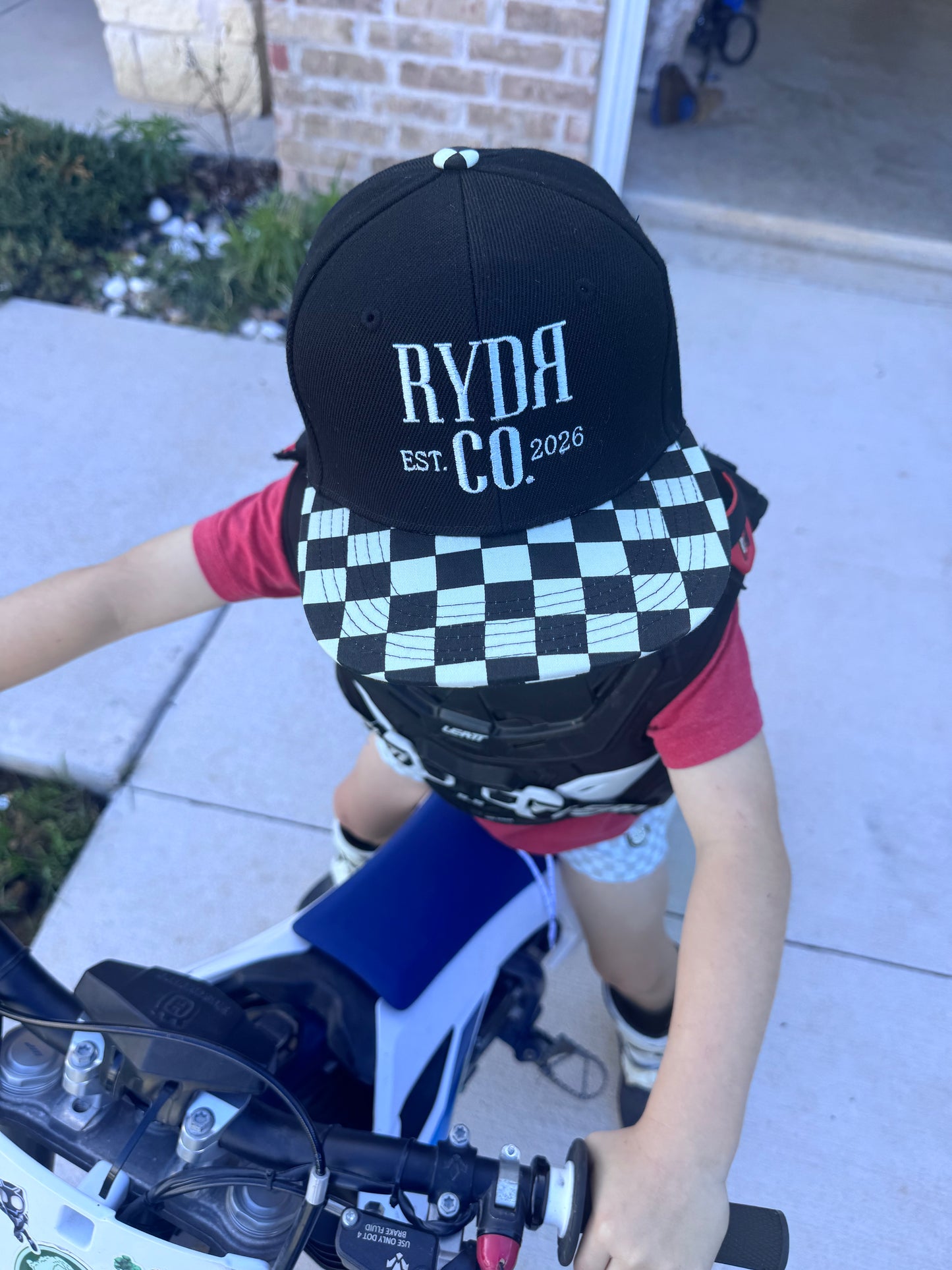 little boys trucker hat- black and white