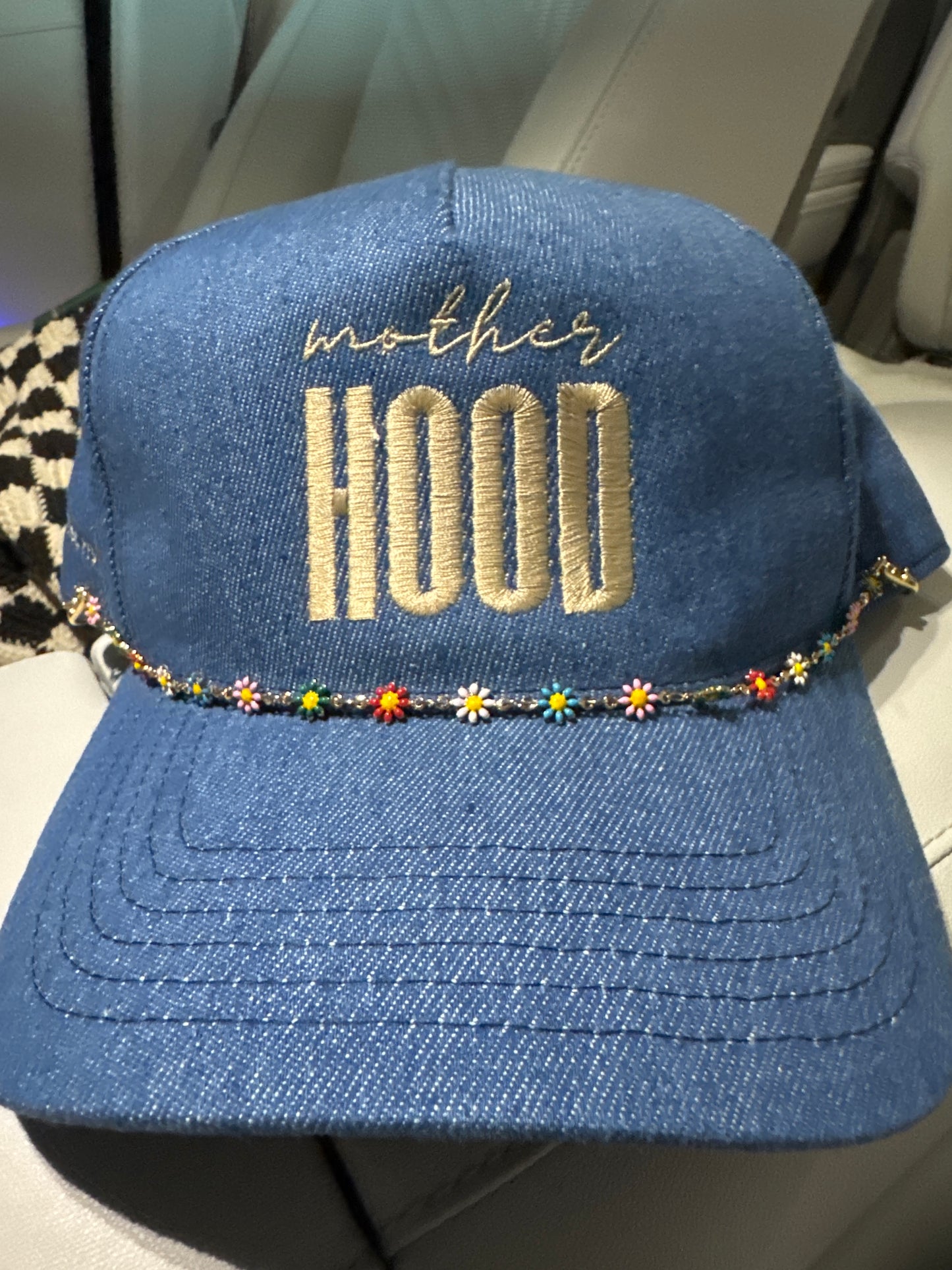 Cowboy hat— bead on bill